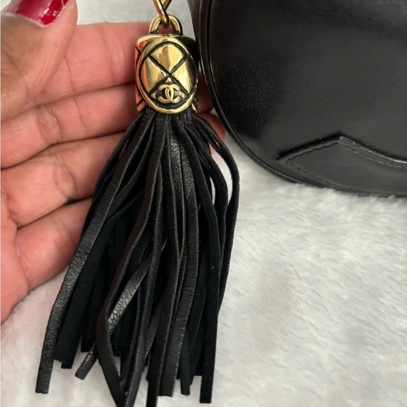 Vintage Chanel Crossbody Bag - Picture 7 of 7